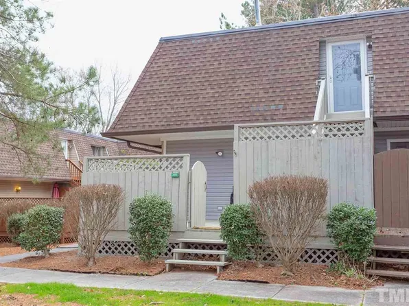 406 Summerwalk Cir #406, Chapel Hill, NC 27517