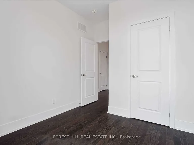 9144 Bathurst St — Photo 24