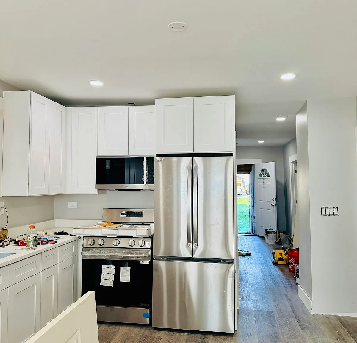 1742 North Saint Louis Avenue, Unit 1 — Photo 2