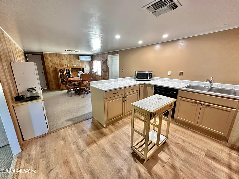 1490 N John Adams St — Photo 21