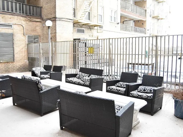3030 Emmons Ave #5G — Photo 10