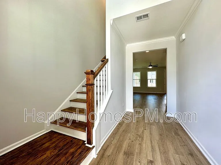 8725 Revival Rd — Photo 4