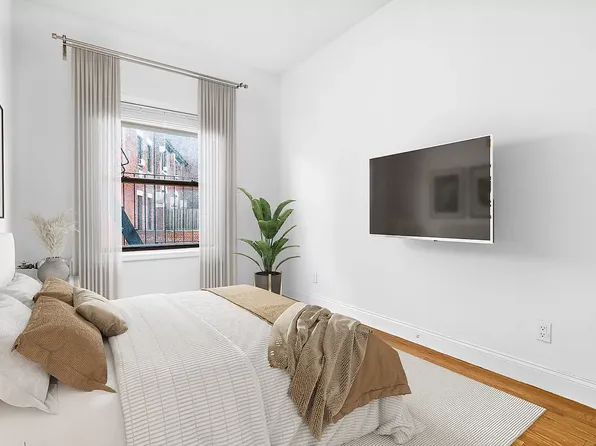 306 Saint James's Place image 6 of 7