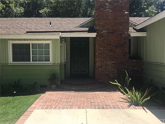 3rd image of 8659 Oak Park Ave