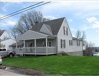 2nd image of 608 Riverview Dr