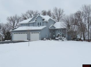 118 Jacks Dr, Madison Lake, MN 56063