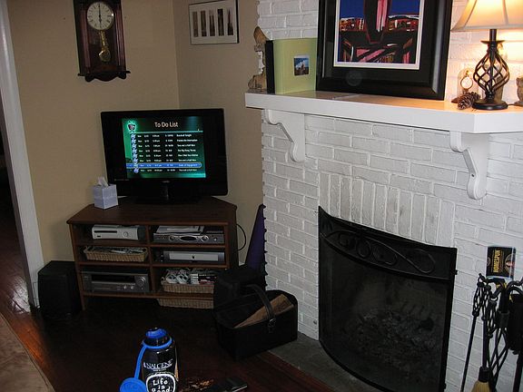 Working fireplace in the living room.