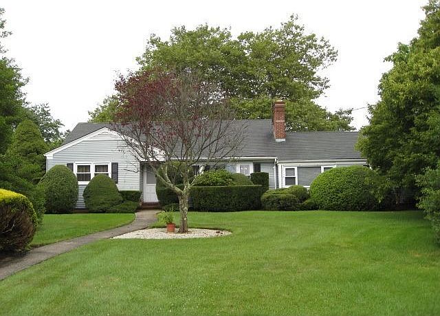 1st image of 6 Hampton Harbor Ln