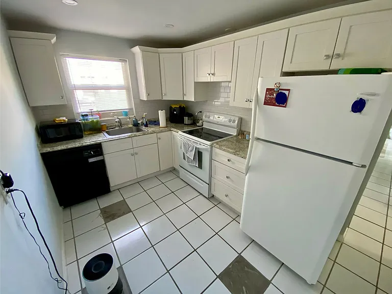 7757 SW 86th St #C-212 — Photo 11