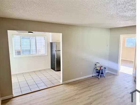 587 105th Ave, Oakland, CA