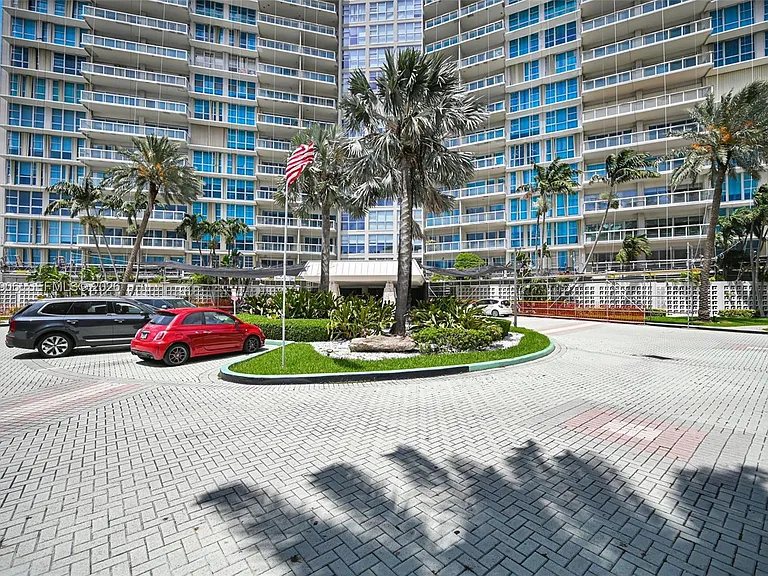 2451 Brickell Ave #5G — Photo 55