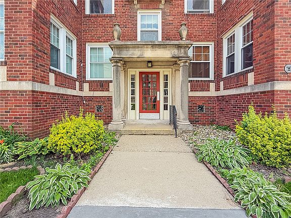 3rd image of 225 W William St APT 5