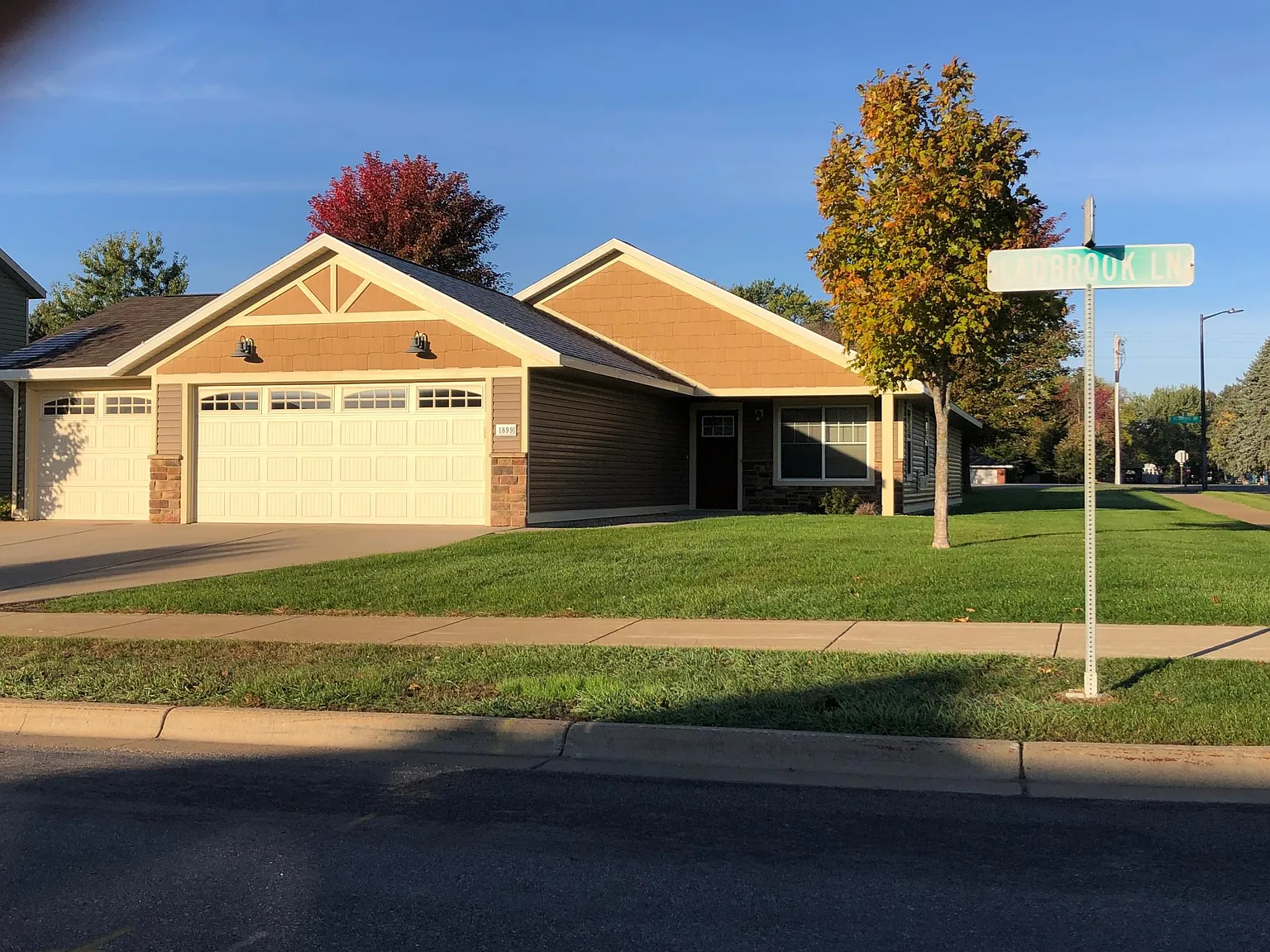 3 bed, 1530 sqft, $2,200 — Photo 1