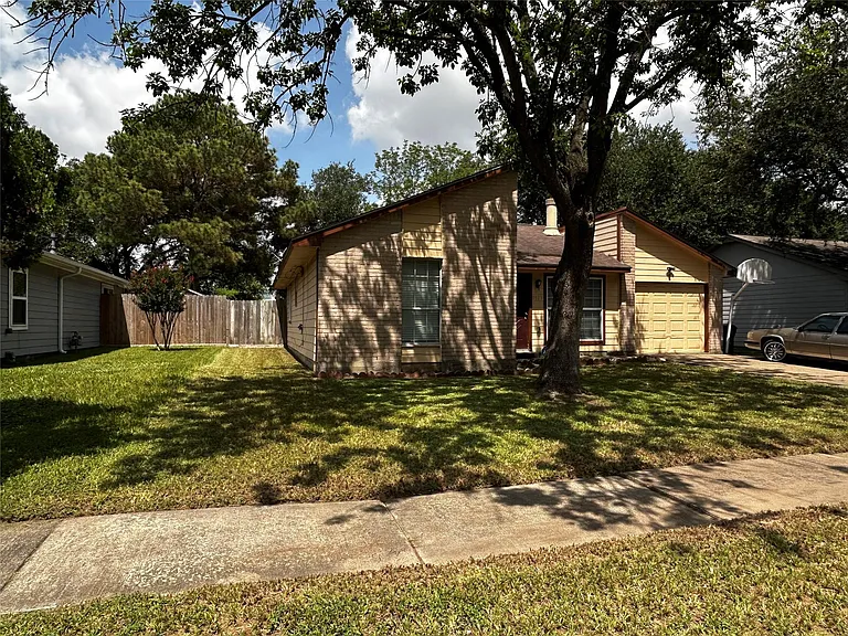 2123 Crosscoach Ln — Photo 4