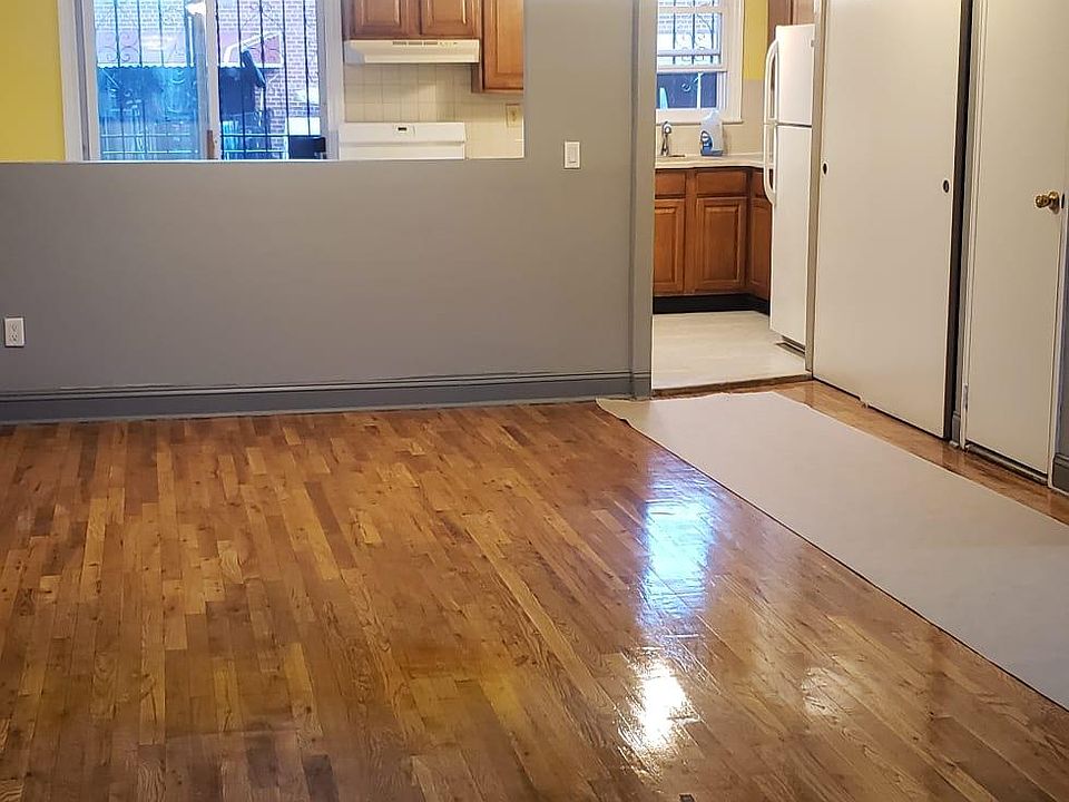 1st image of 9414 Skidmore Ave #1