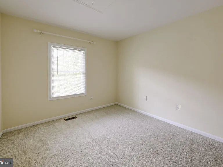 7518 Westlake Ter #32 — Photo 37