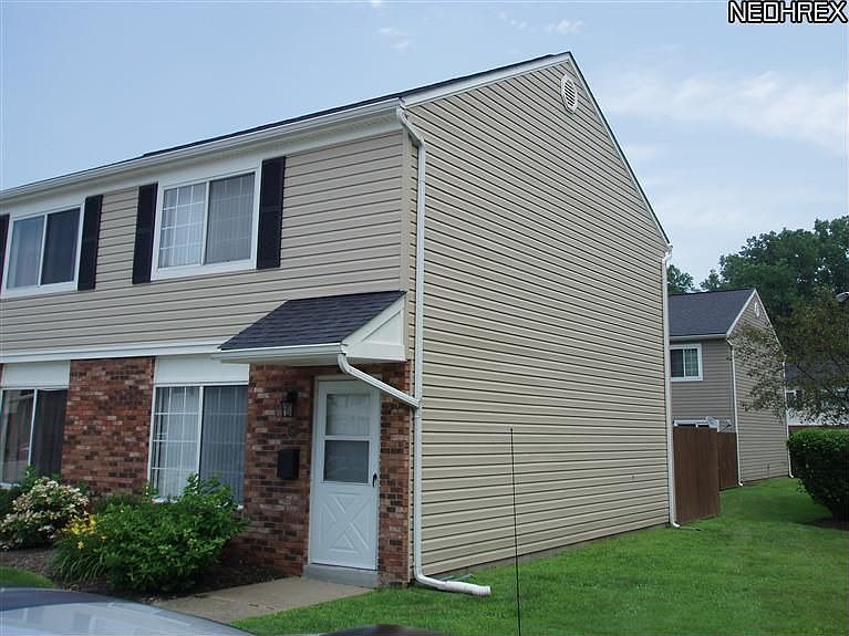 1st image of 126 Peppertree Ln Unit 126