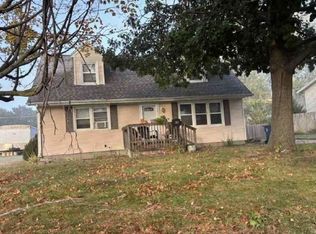 1427 Woods Ave, Camanche, IA