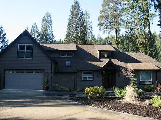 1st image of 109 River Glen Ter