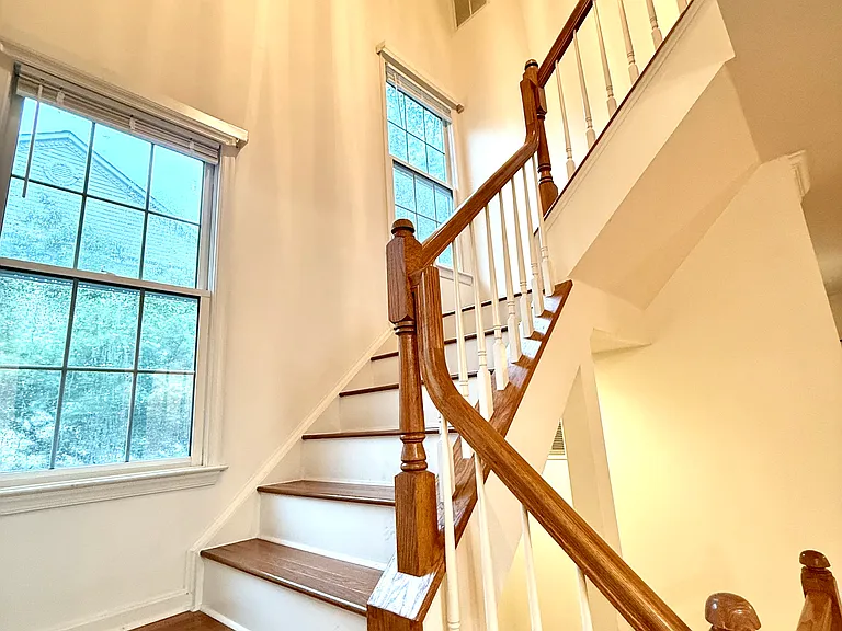 4028 Heatherstone Ct — Photo 16
