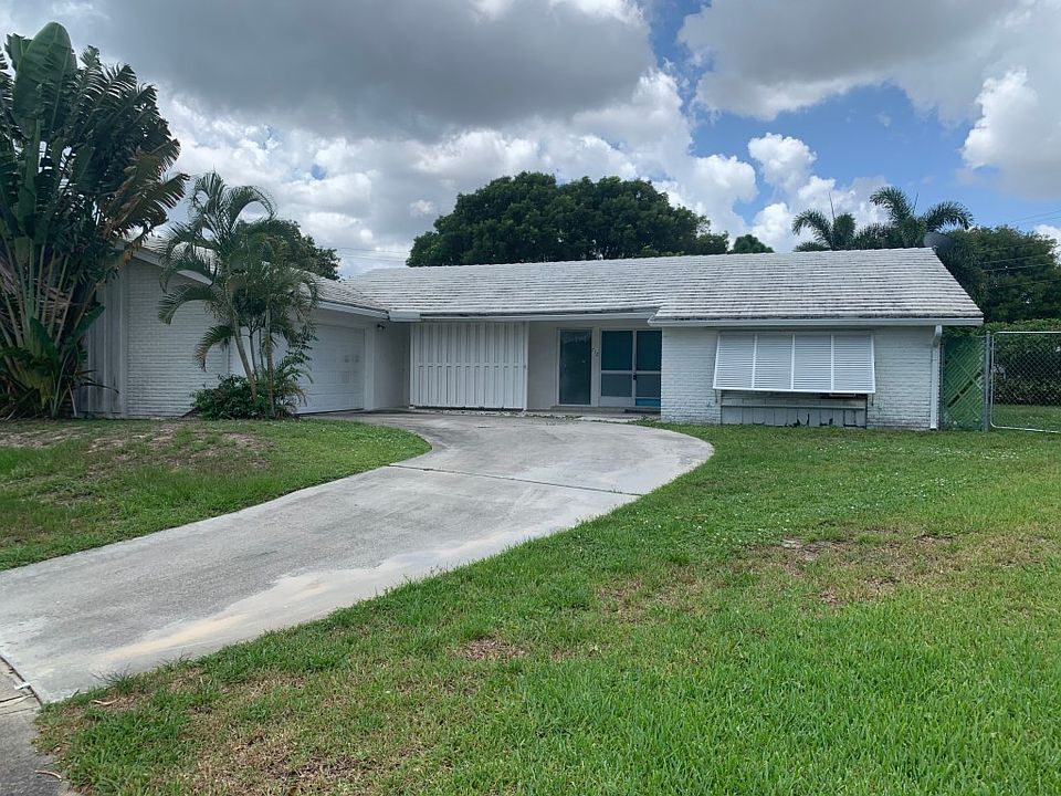 1st image of 712 Waterway Cir