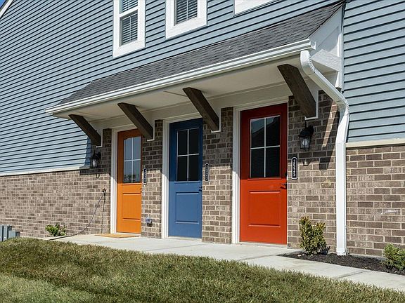 3rd image of 2523 Crosshill Dr #7-101
