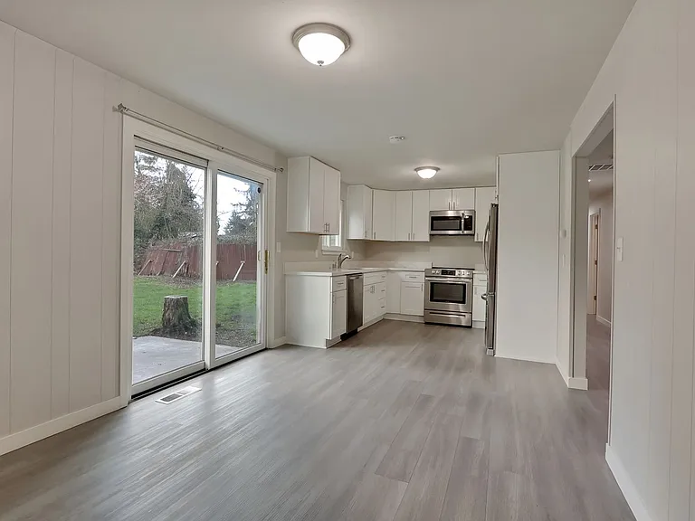1625 Alder St SE — Photo 4