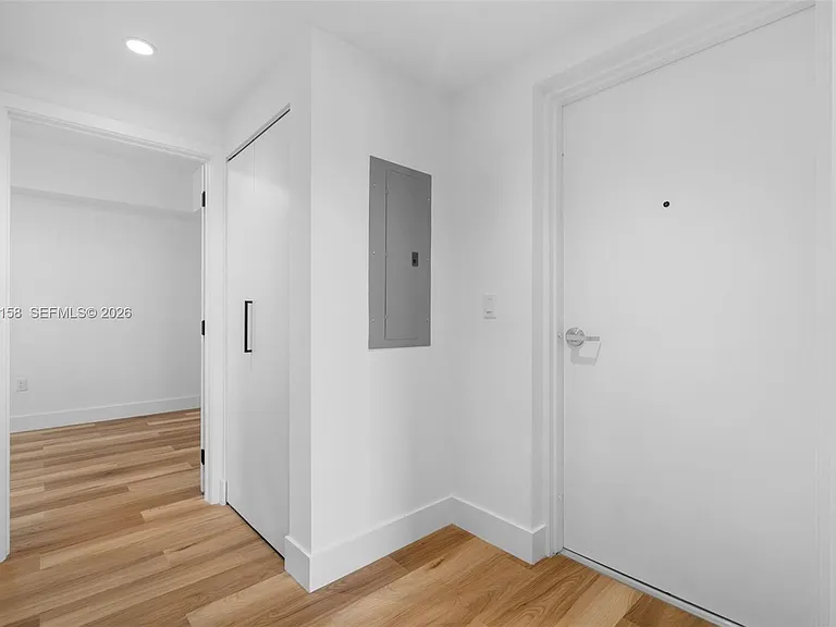 650 SW 1st St #206 — Photo 11