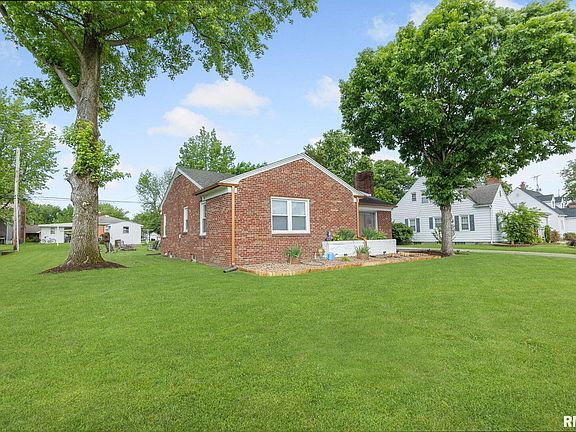 2nd image of 109 Panther Dr