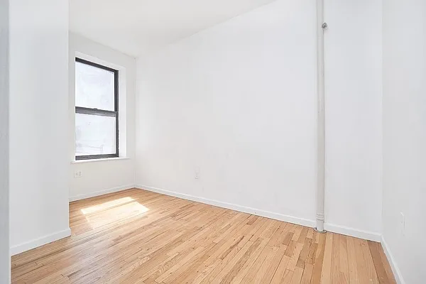 Rented by REAL New York | media 10