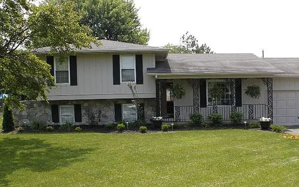 6179 Timberbrook Ln photo 1