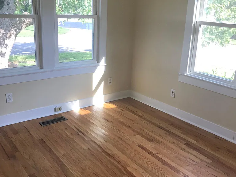 203 Kingwood Ave — Photo 2