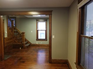 2263 S 10th St, Springfield, IL 62703