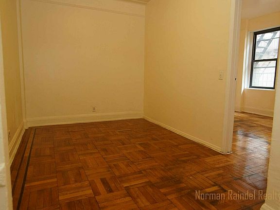 4th image of 150 E 19th St #3B