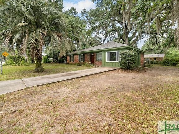 3rd image of 2401 Dolphin Dr