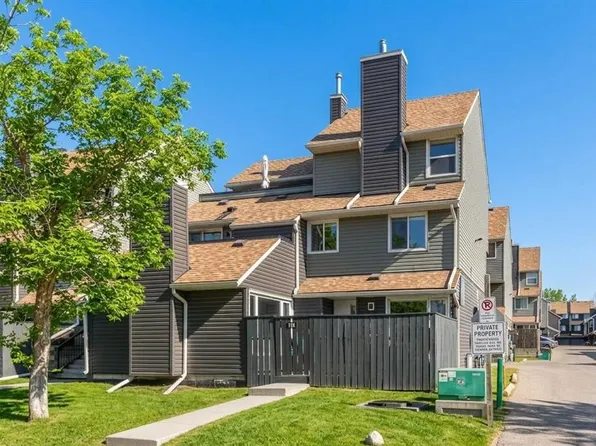 25 W Glamis Grn SW #112, Calgary, AB T3E 6T9