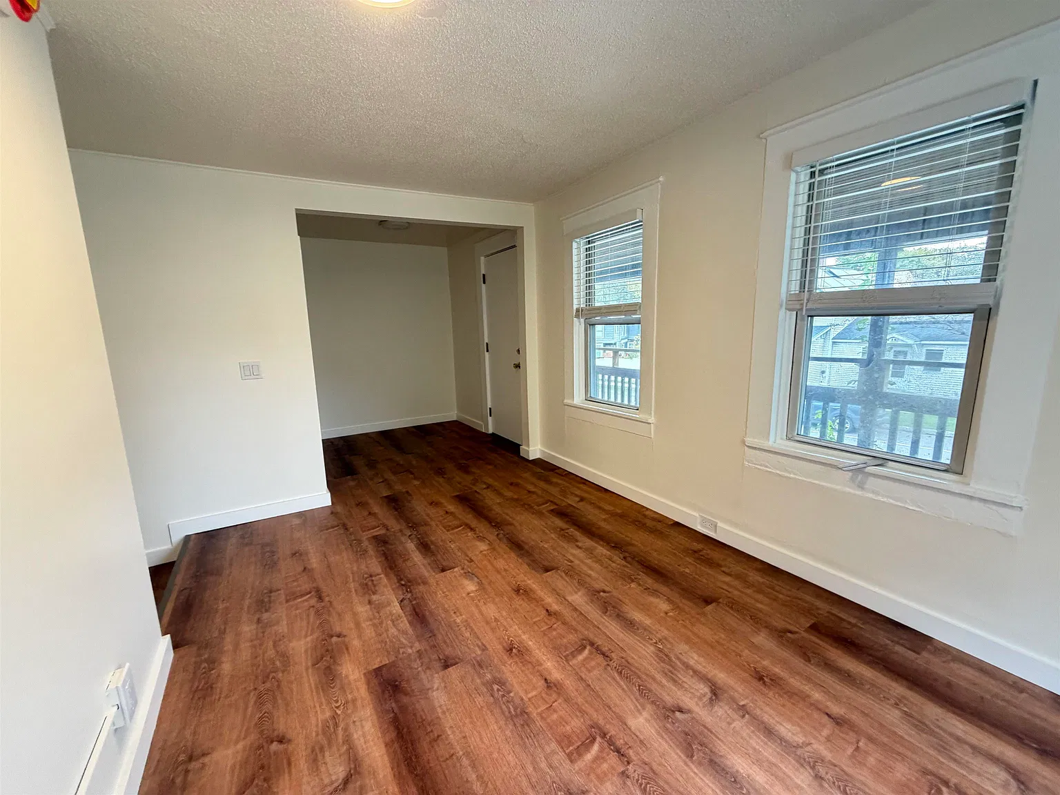 2 bed, 1.0 bath, 840 sqft, $1,850 — Photo 2