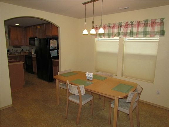 4th image of 18601 94th Ln E