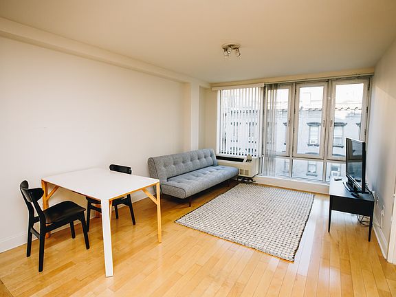 3rd image of 362 W 53rd St APT 5F