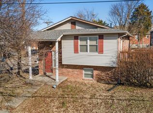 5121 Weber Rd, Saint Louis, MO 63123