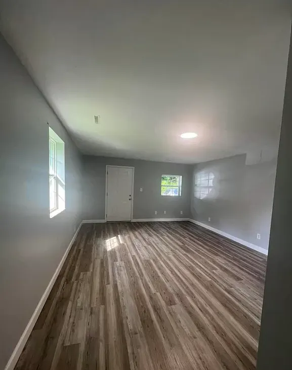 2 bed, 950 sqft, $1,550 — Photo 4