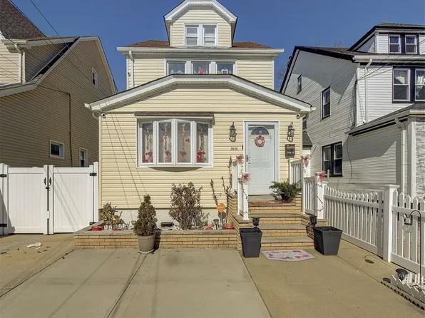 210-19 113th Avenue, Queens Village, NY 11429