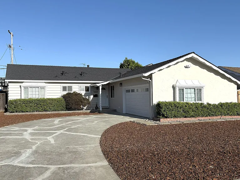 1403 S Blaney Ave — Photo 1