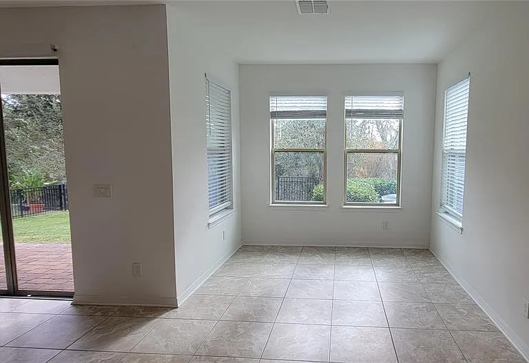 17398 Channel Way — Photo 5