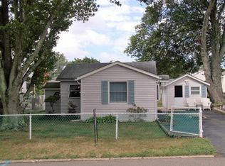 81 Gladney Ave, Toms River, NJ 08753