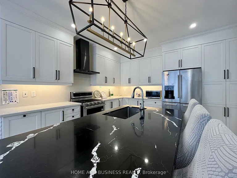 152 Marvin Ave — Photo 6