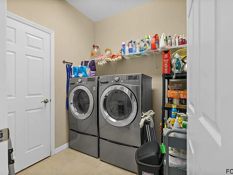 3 Raeland Ln — Photo 2