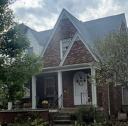 2nd image of 717 Jefferson St