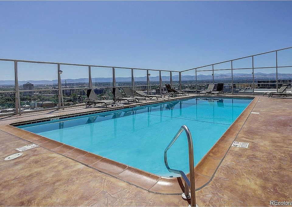 Stunning Views at the Pool