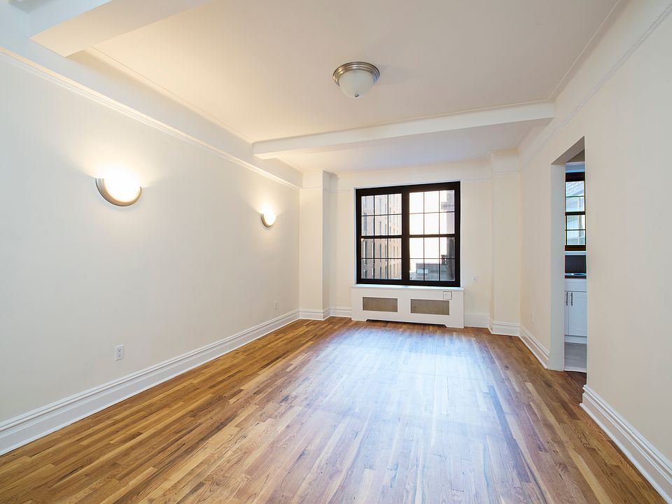 1st image of 1 University Pl APT 7N